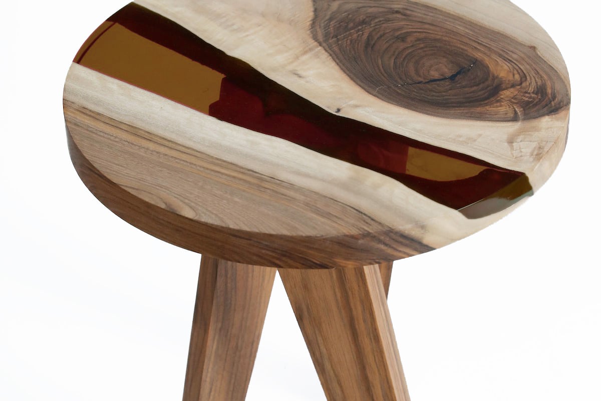 Epodex - France - La beauté de la nature rencontre le design contemporain  dans notre table en bois et en résine époxy, fabriquée de manière complexe  pour ressembler à un motif en