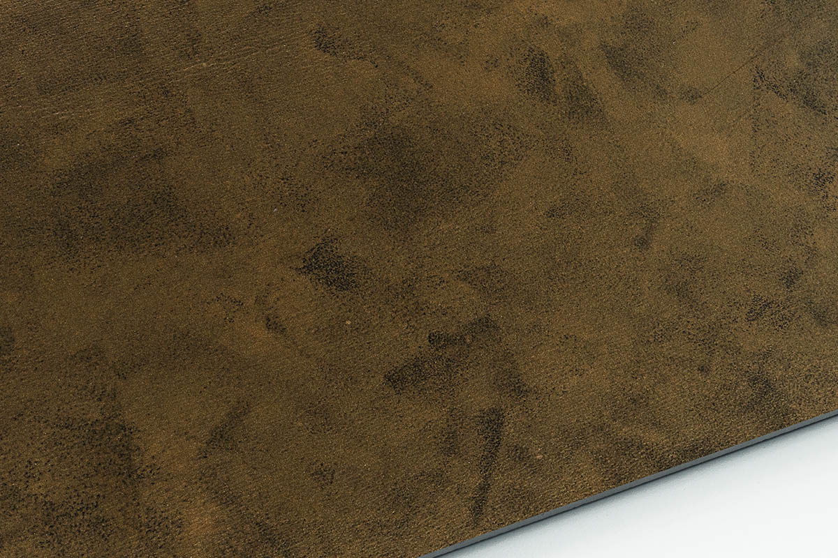 BRONZE BROWN – Metallic Brush Effect – Pavimento in resina da rullo fino