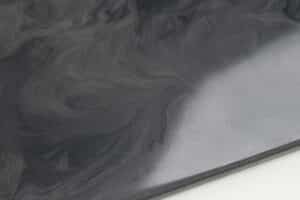 SATIN GREY & DEEP BLACK – podłoga z żywicy epoksydowej wraz z podkładem