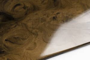 BRONZE BROWN & DEEP BLACK – podłoga z żywicy epoksydowej wraz z podkładem