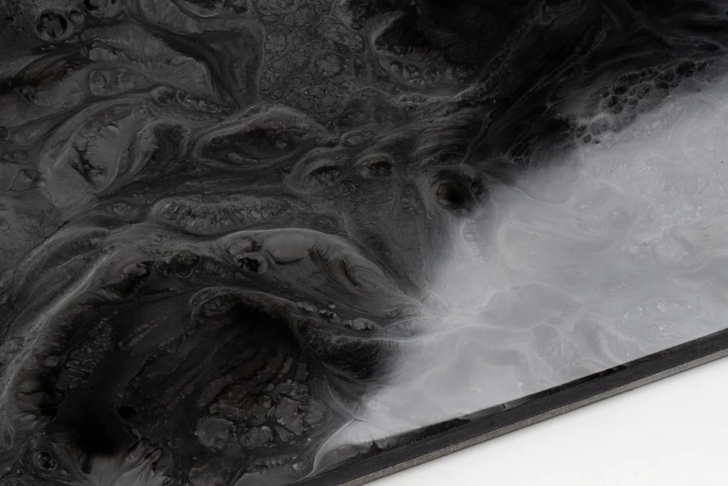 Epoxy Resin satin grey jet black varnish