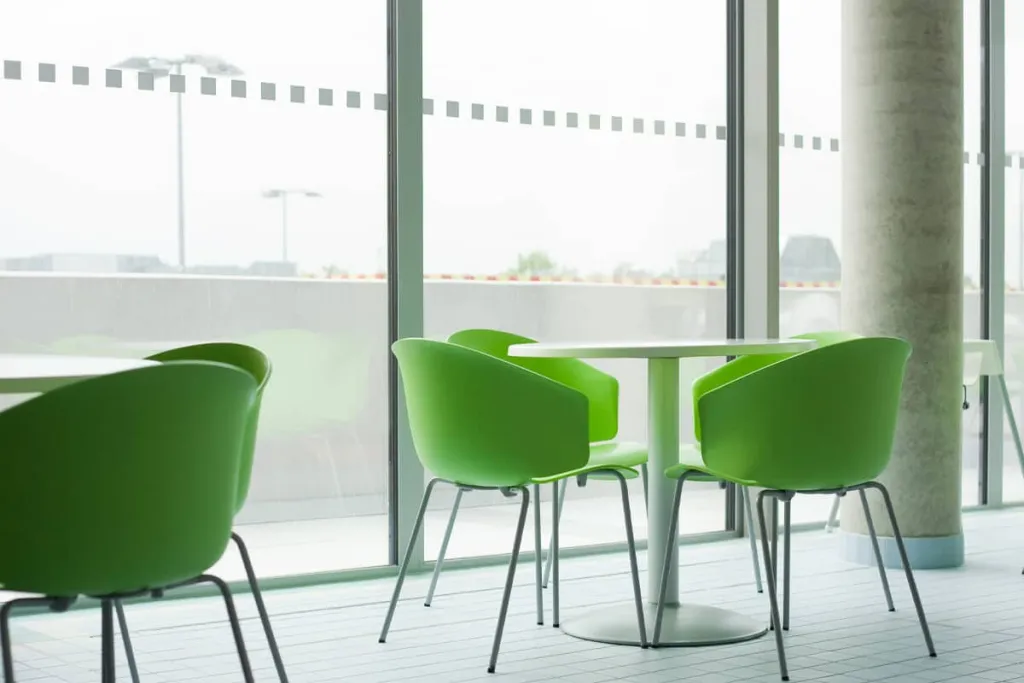 Vernis acrylique pour plastique vert jaune Vernis acrylique pour plastique vert jaune