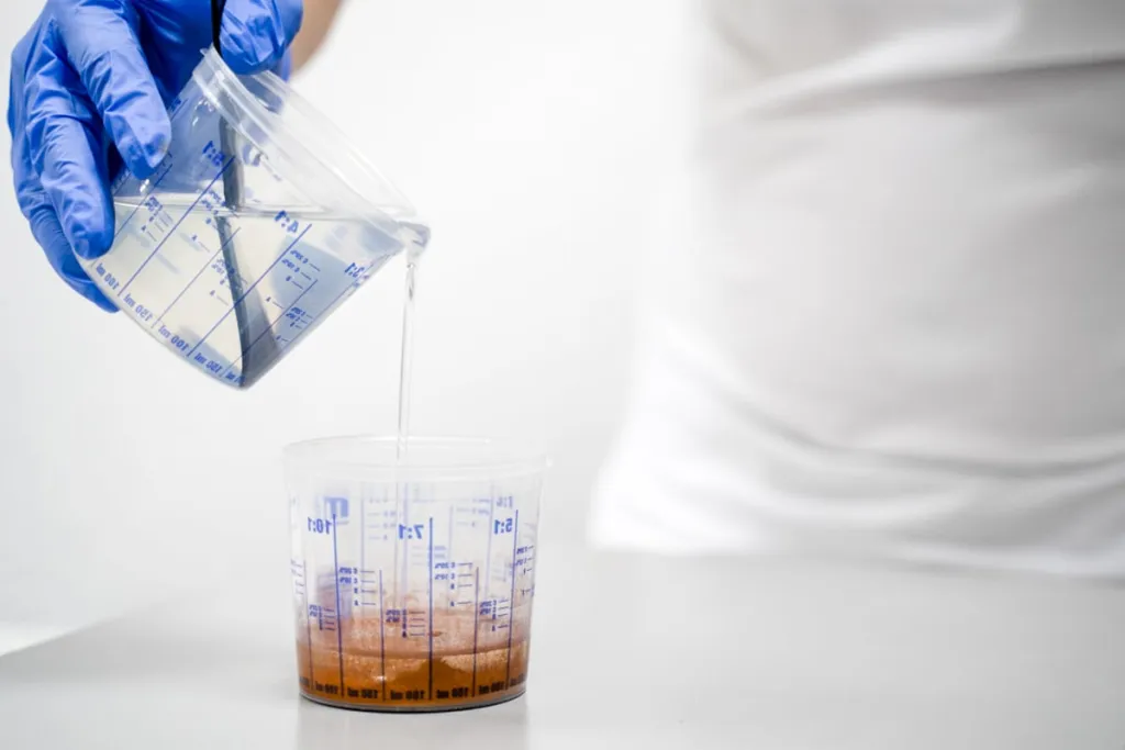 Mit epoxidharz mobile basteln