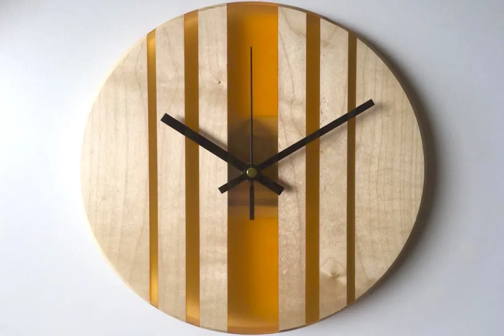 Epoxidharz uhr holz