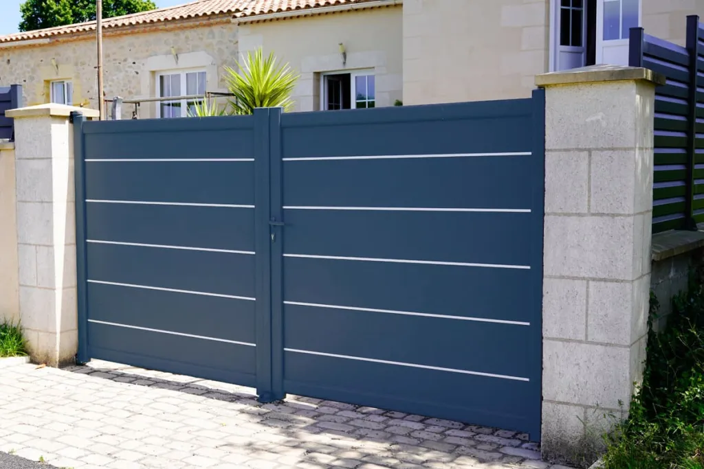 Metalowy lakier akrylowy lazurowy niebieski