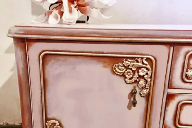 Peinture à la craie armoire shabby chic Peinture à la craie armoire shabby chic