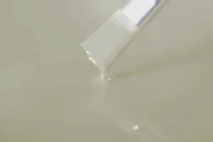 Résine à couler revêtement sols industriels RAL gris galet