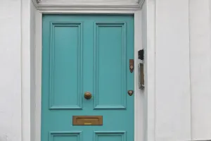 Vernis acrylique pour bois bleu turquoise