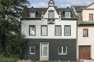 Review attachment by: Tobias