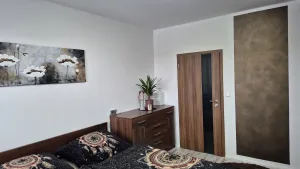 Review attachment by: Lucie