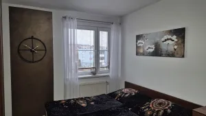 Review attachment by: Lucie