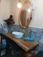 Review attachment by: biondelli design